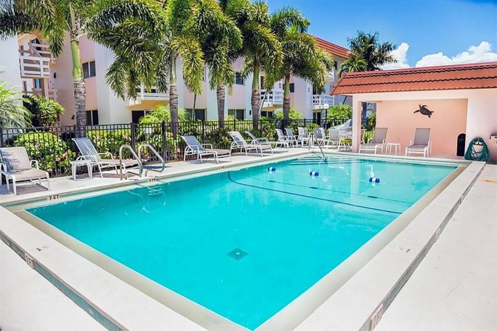 Sanibel Apartment | Spanish Cay B4