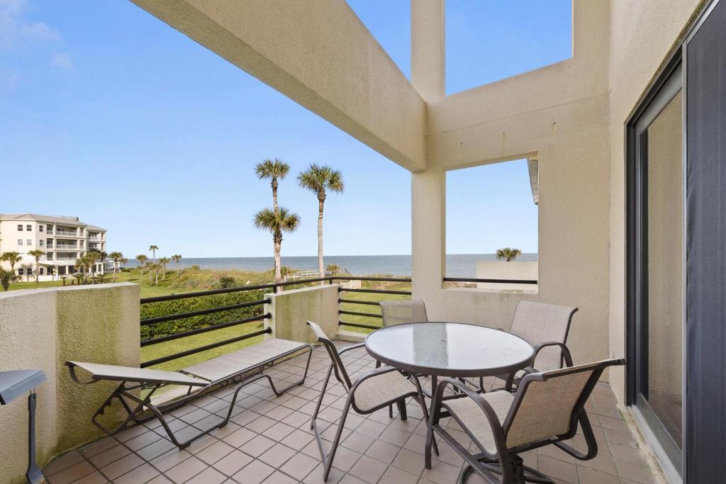 Sawgrass Apartment | Spinnakers Reach 832, Ocean View, Pool, 3 Bedroom, Sleeps 8, Two Primary's