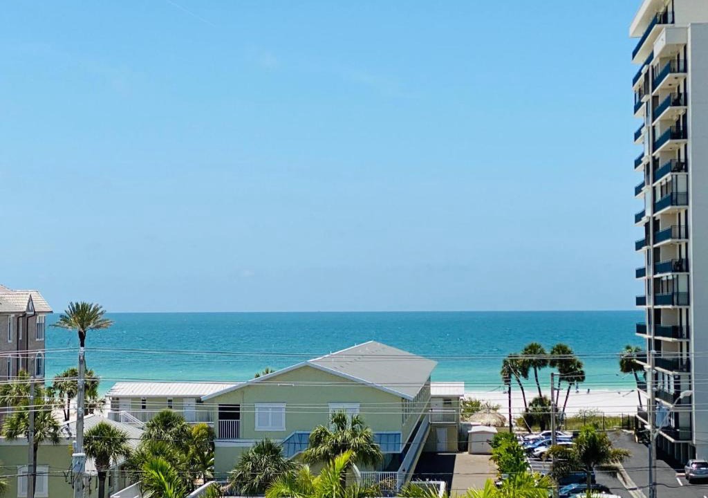 Belle Vista House | St Pete Beach Penthouse Beach & Intercoastal Views