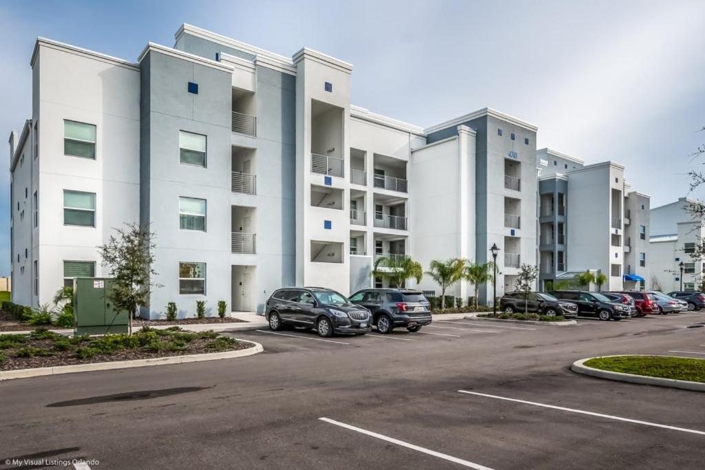 Kissimmee Apartment | Storey Lake Upscale 1st Floor Condo condo