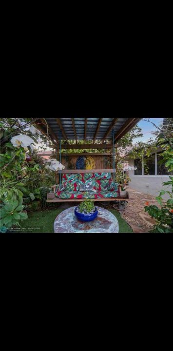 Pompano Beach House | Strawberry Moon