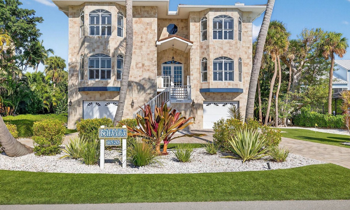 Captiva House | Stunning Captiva Vacation Rental - Bella Vita