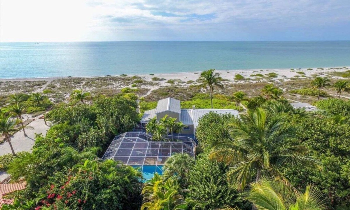Captiva House | Stunning Gulf Front Beauty!
