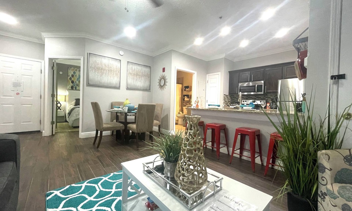 Seminole Condo | SUNNY DELIGHT! pets ok! UPDATED HEATED POOL VACATION CONDO.