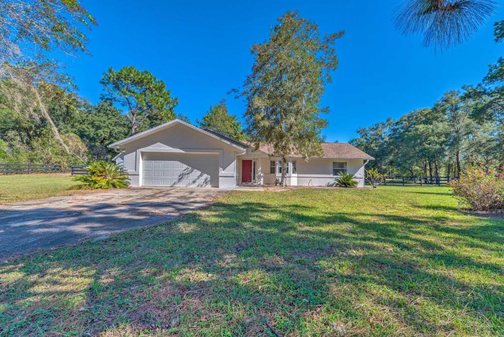 Fellowship House | Sunny Escape, 4 Mi to World Equestrian Center