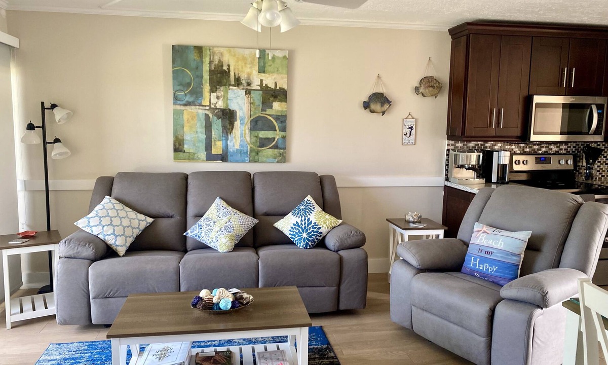 Fort Pierce Condo | Sunrise Dreamz - Steps from the Beach equipped with all you need!