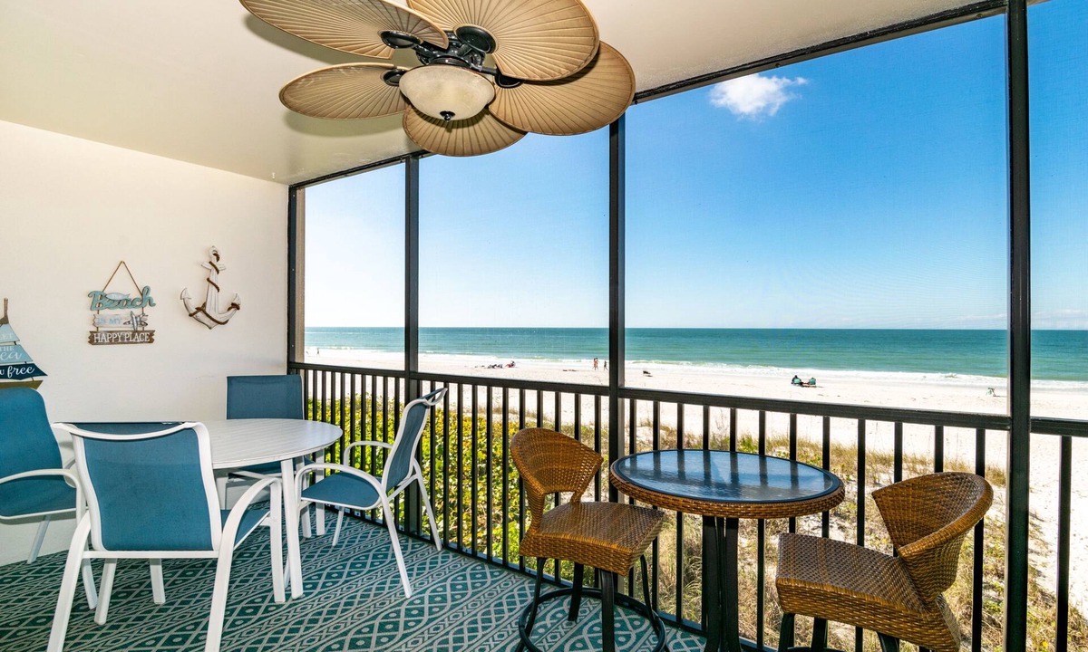 Bradenton Beach House | Sunset Terrace 108 Gulf Front 2/2 Pool Condo
