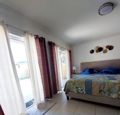 Westgate House | Super Room 5 minutes from PBI Airport