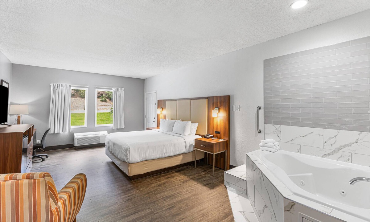 Helen Hotel | SureStay Hotel by Best Western Helen Downtown
