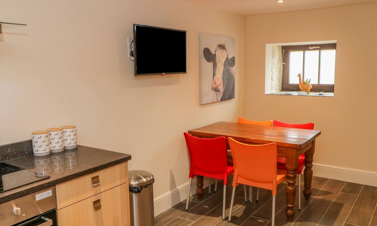 Allgreave Cottage | Swallows Return