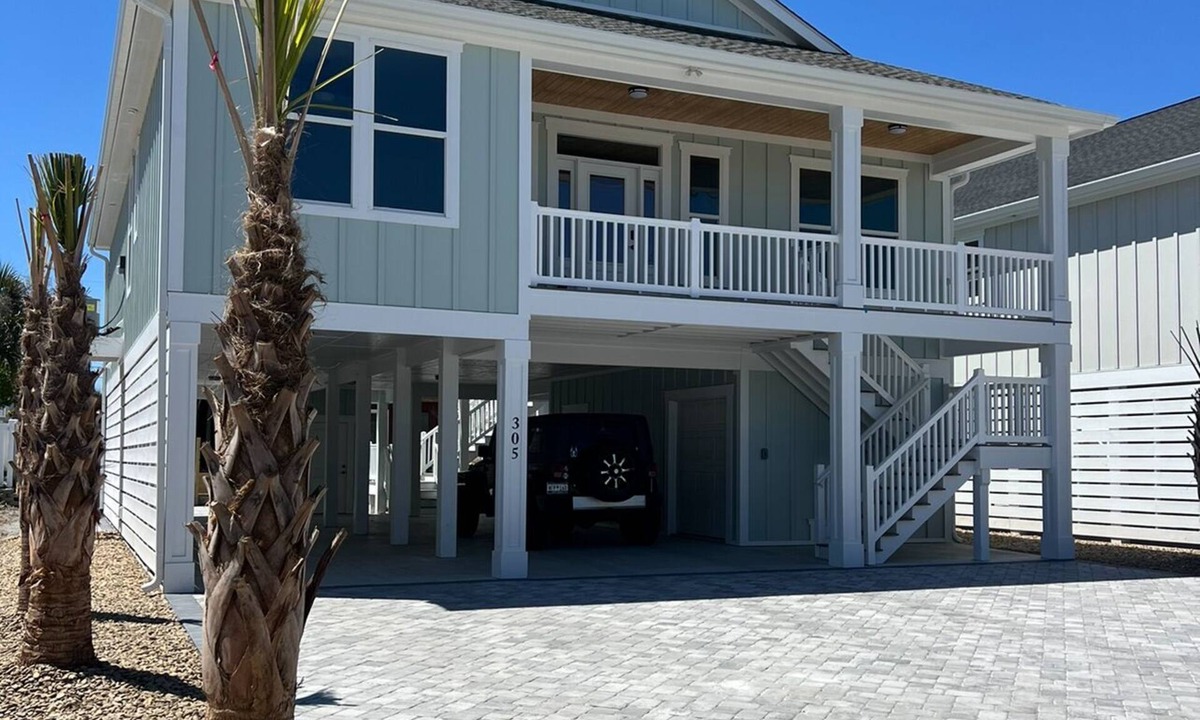 Cherry Grove Beach House | SWEET MAGNOLIA-2024 LUXURY Cherry Grove home, 4bd-3bth, Private Pool, CLEAN!