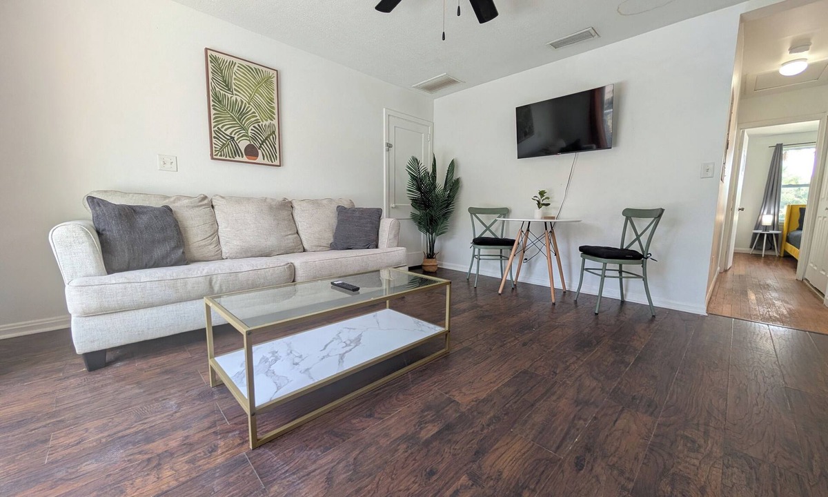 Neptune Beach Apartment | The Beach Shack - 1BR Neptune Getaway