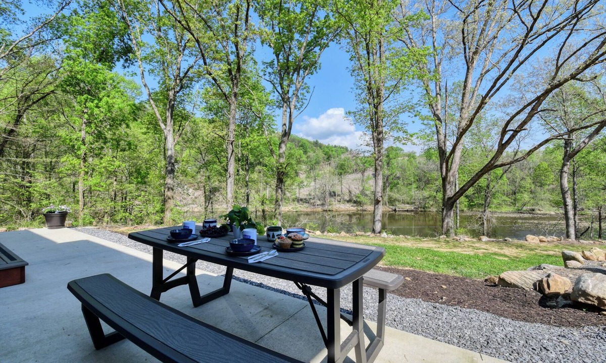 Newport Cabin | The Cataloochee Tiny Home on the Pigeon River