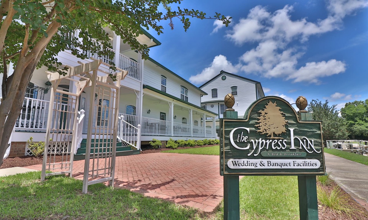 Conway Bed & Breakfast | The Cypress Inn Bed & Breakfast