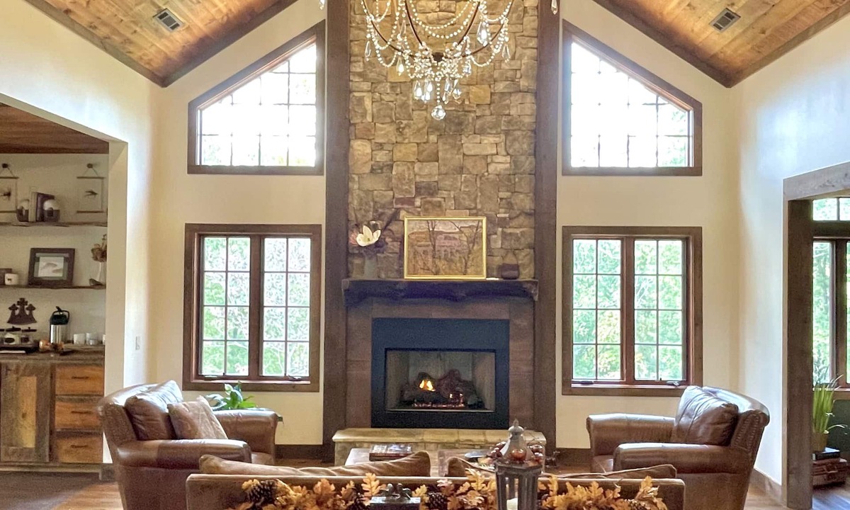 Blue Ridge Bed & Breakfast | The Dogwood Inn