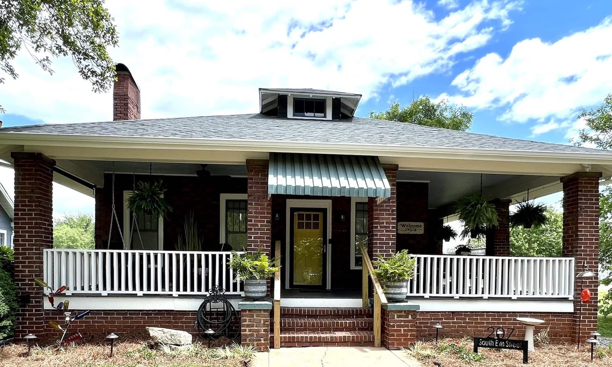 Statesville House | The Elm: 1923 Bungalow - Historic Downtown District
