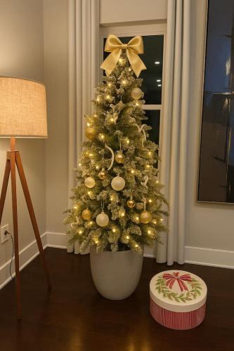 Lithonia House | The Entertainment House Sleeps 8 Near Mall