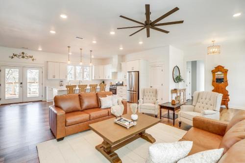 Heber Springs House | 'The Hamilton Heber Springs' Home w/Hot Tub!