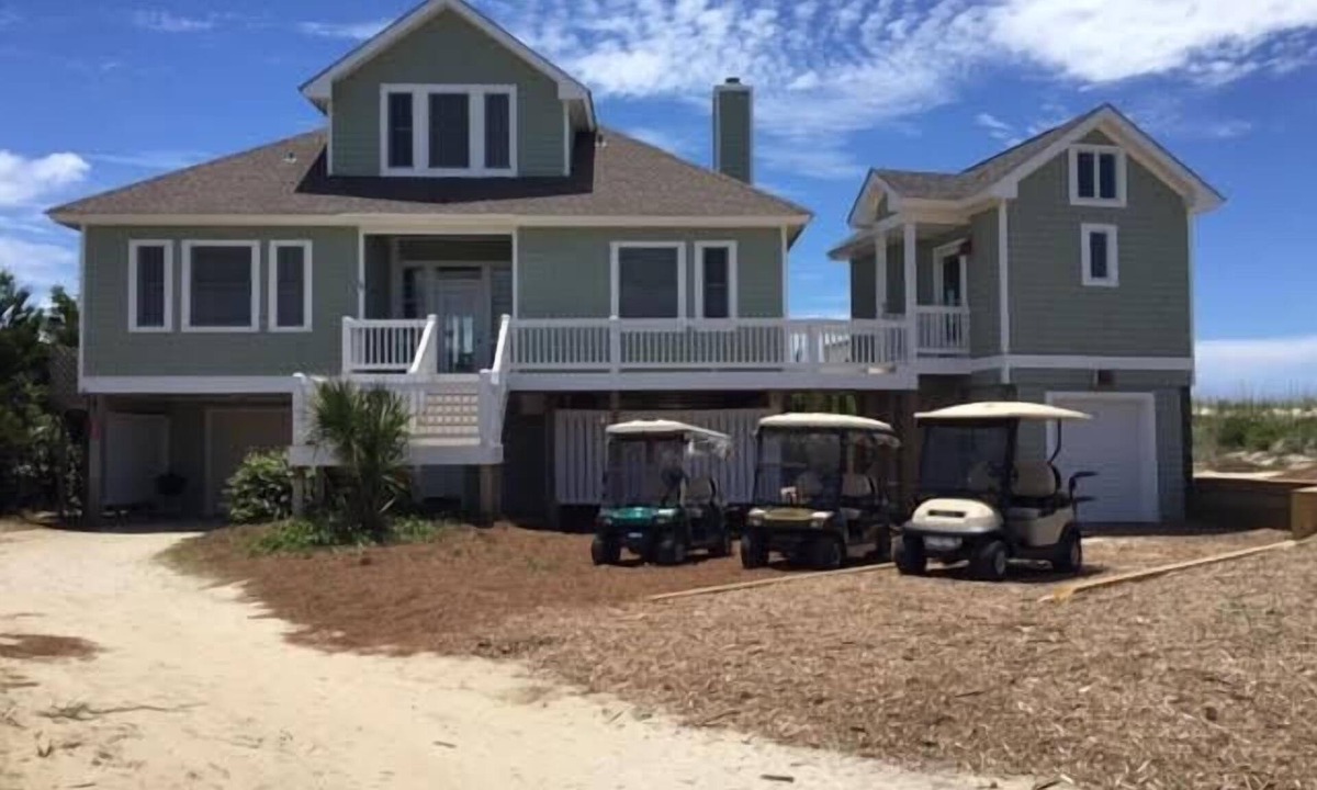South Beach House | The Hartshorn House Oceanfront Five Bedrooms Private Beach Access 3 G