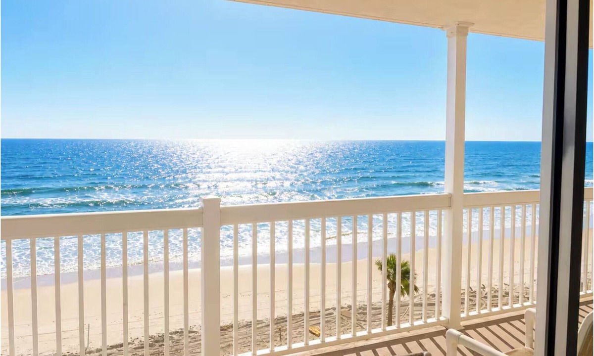Ortona Park Apartment | The Hideaway | Direct Oceanfront Studio