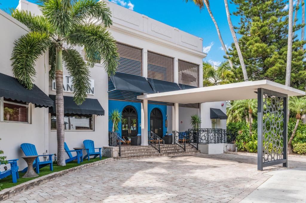 Bay Harbor Islands Hotel | The Landon Bay Harbor-Miami Beach