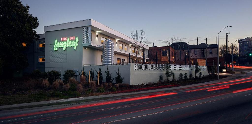 Glenwood South Hotel | The Longleaf Hotel