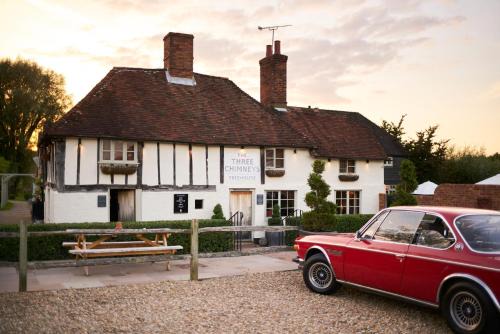 Abbess Roding Hotel | The Three Chimneys Country Pub