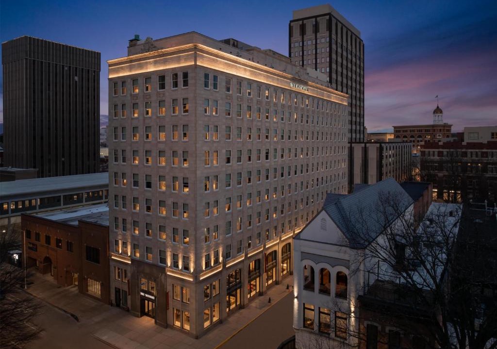 Downtown Chattanooga Hotel | The Waymark Chattanooga, Tapestry Collection By Hilton