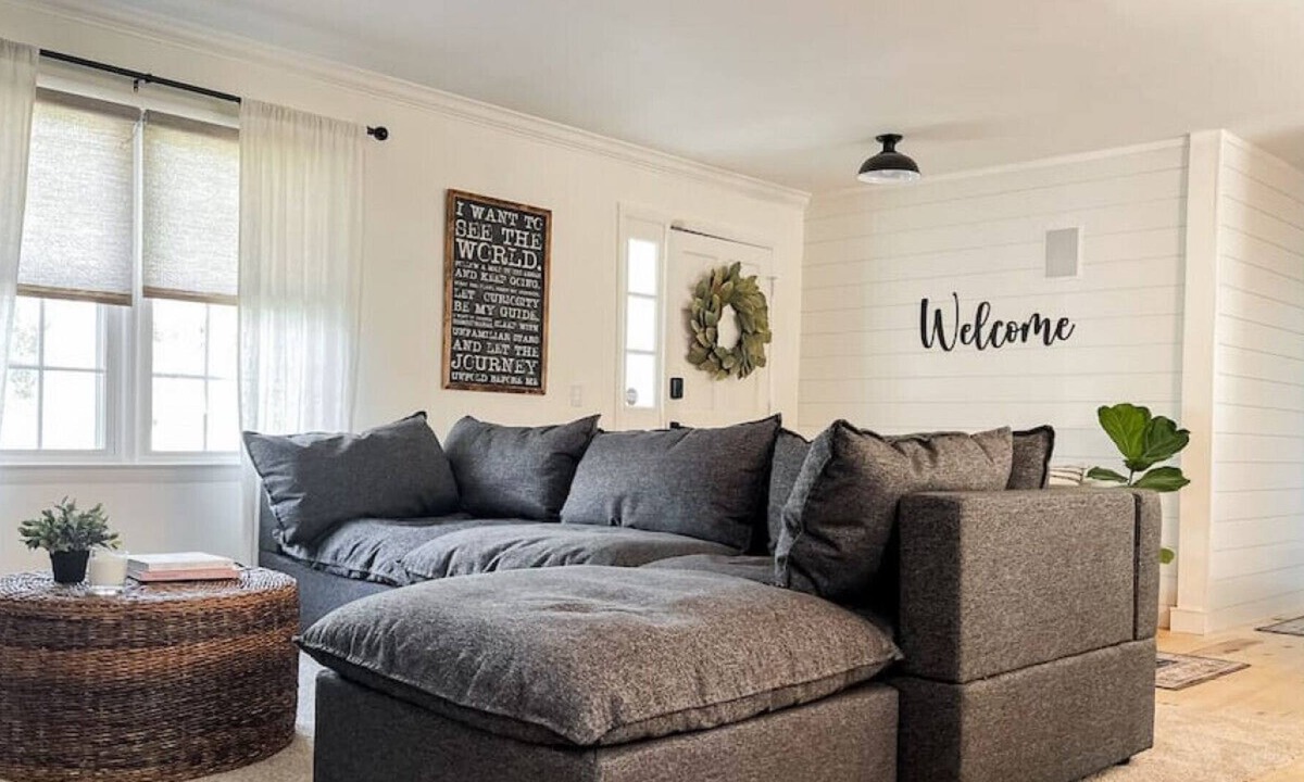 Winston - Salem House | The Winston House | Modern 3BR