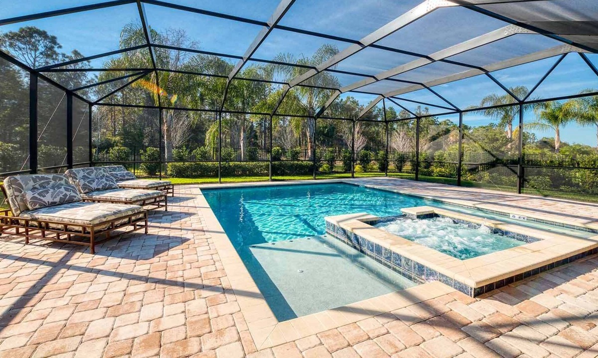 West Kissimmee House | Traditional Home with Screened In Pool and Spa at Encore