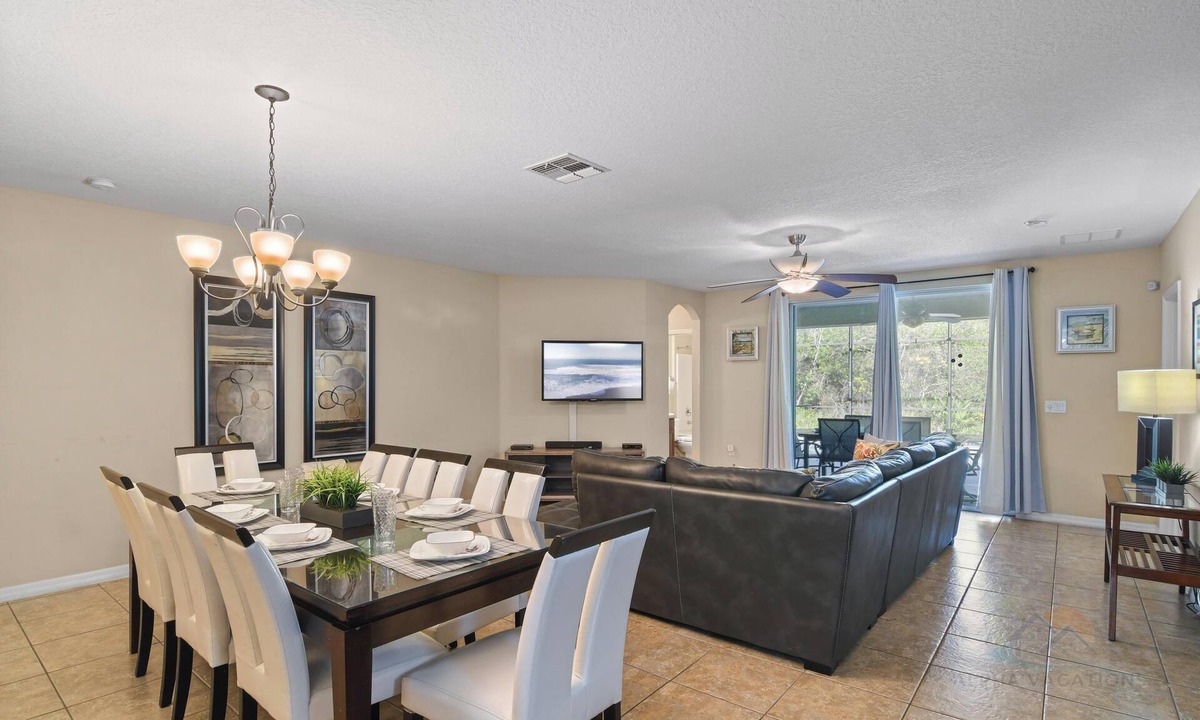 Calabria Villa | Tranquil Terrace - Family Friendly - 10 Minutes to Disney!