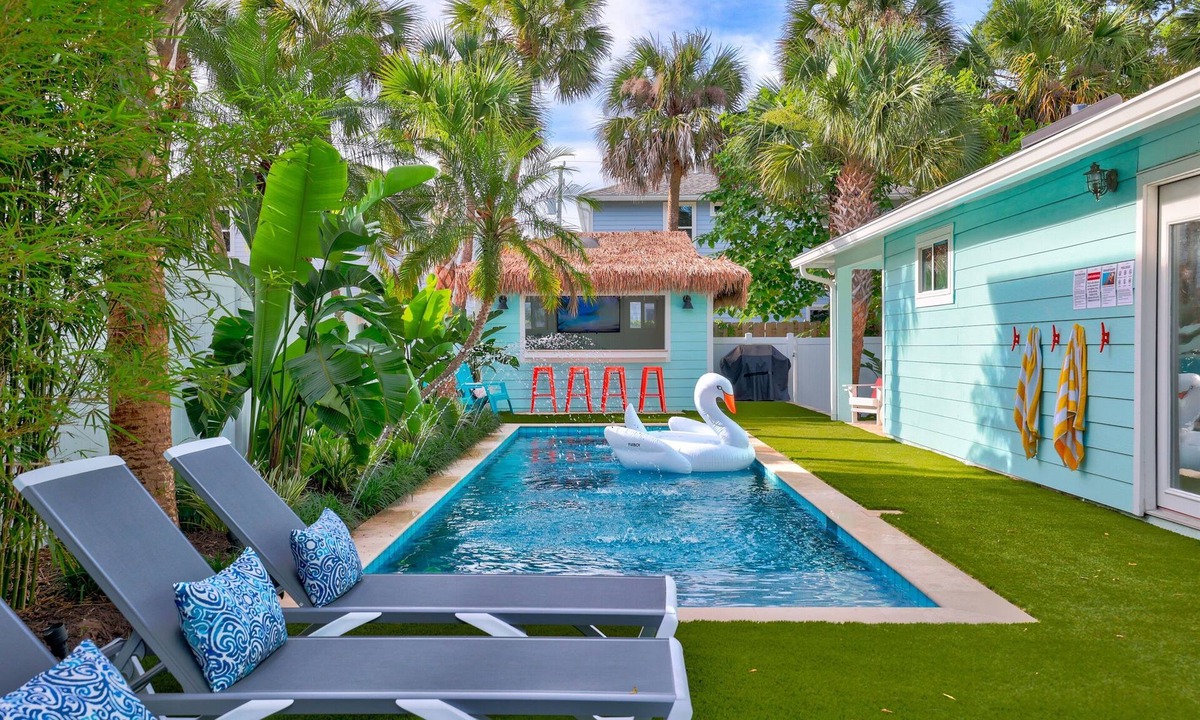 Jacksonville Beach House | Tropical Modern | Pool, Walk to Beach, 2 En Suites