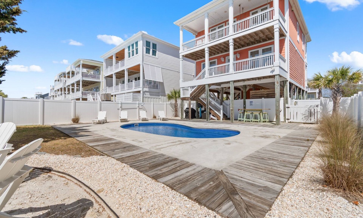 Holden Beach House | "Tropical Punch" Tastefully decorated 4 bedroom, 3.5 bathroom home w/a private pool.
