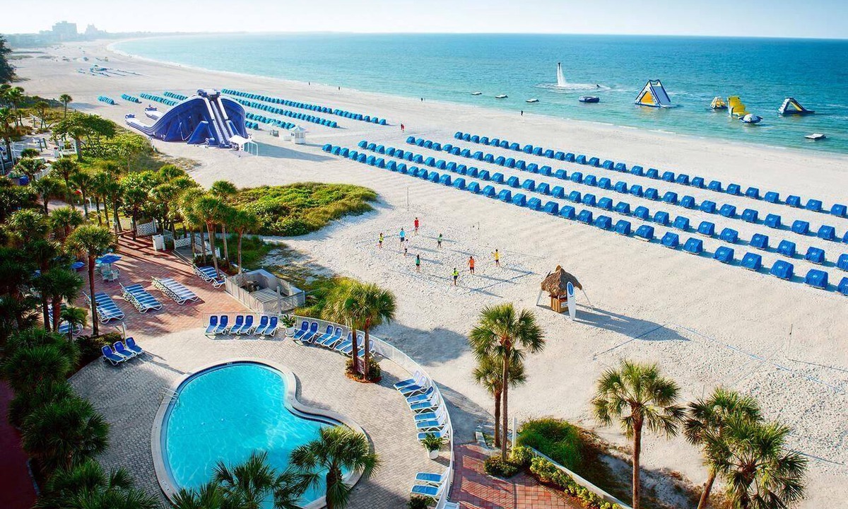 St. Pete Beach Hotel | Tropical View With Balcony 1 King Bed at Island Grand at TradeWinds