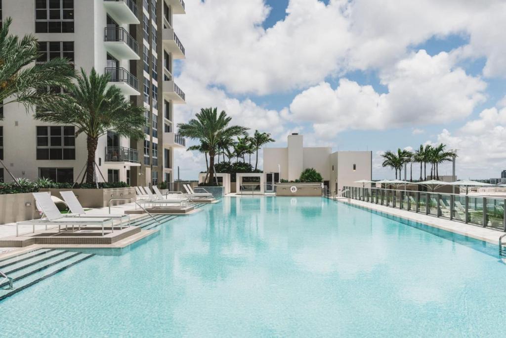 Glenvar Heights Apartment | Tucker at Palmer Dadeland Miami