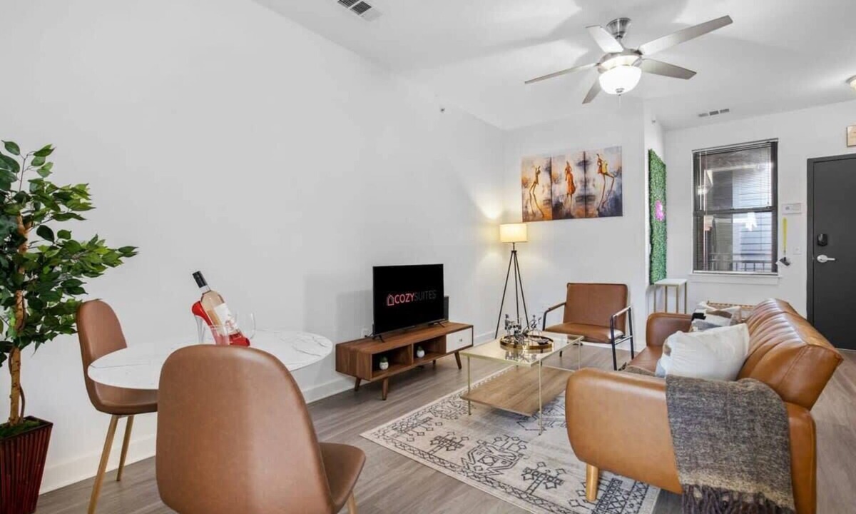 Midtown Apartment | TWO CozySuites Music Row in Nashville