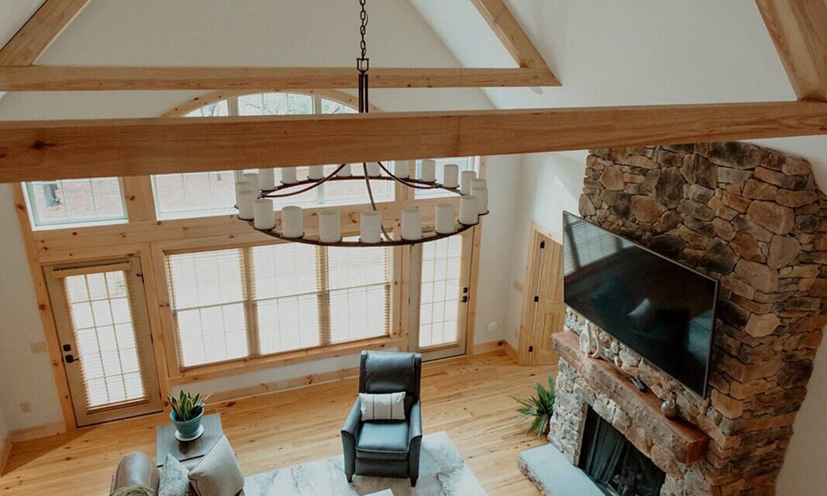 Old Town House | Unique 5-bedroom 4.5 Bath house in Pinehurst, walking distance to clubhouse