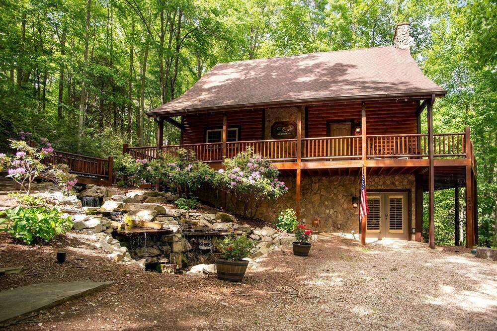 Butler Cabin | Unplug & Unwind: Glamping Getaway on Watauga Lake, Tennessee