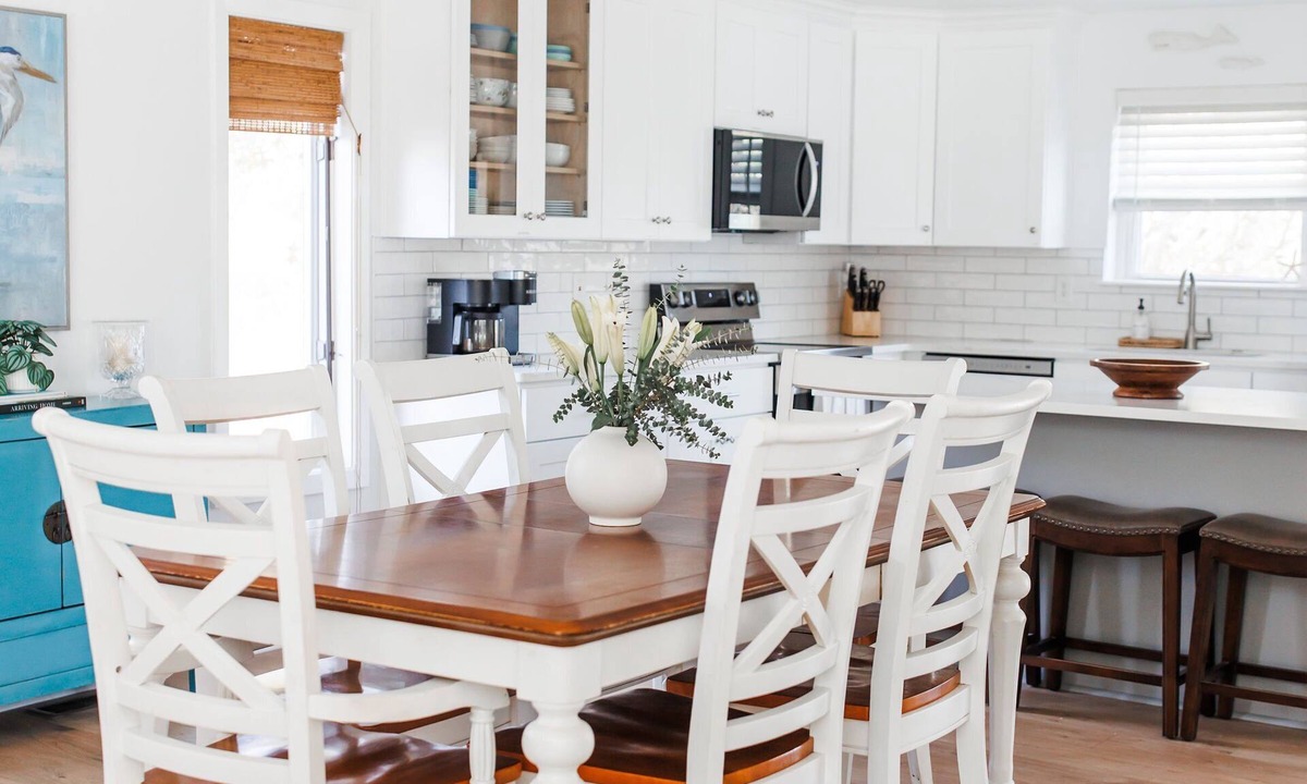 Northeast Virginia Beach House | Updated 3BR North End beach house steps from the ocean.