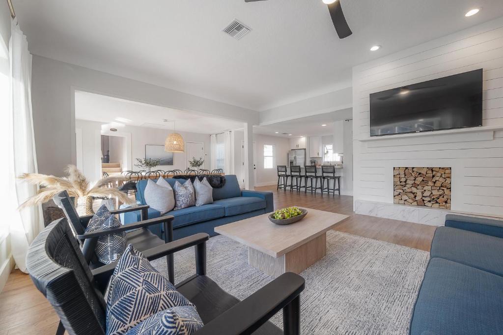 Harbor Bluffs House | Updated Luxury Home in Premium Location