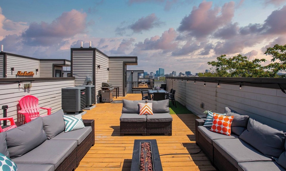 Hadley - Washington House | 🏙️ Views 🌆 from Spectacular Rooftop | 🔥Fire Pit | Bach Groups!💃🏼🕺🏼