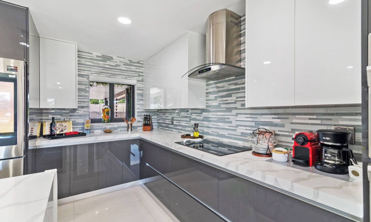 Westchester House | Villa Luxury | Pool-Water Heater | BBQ | Outdoor Dining