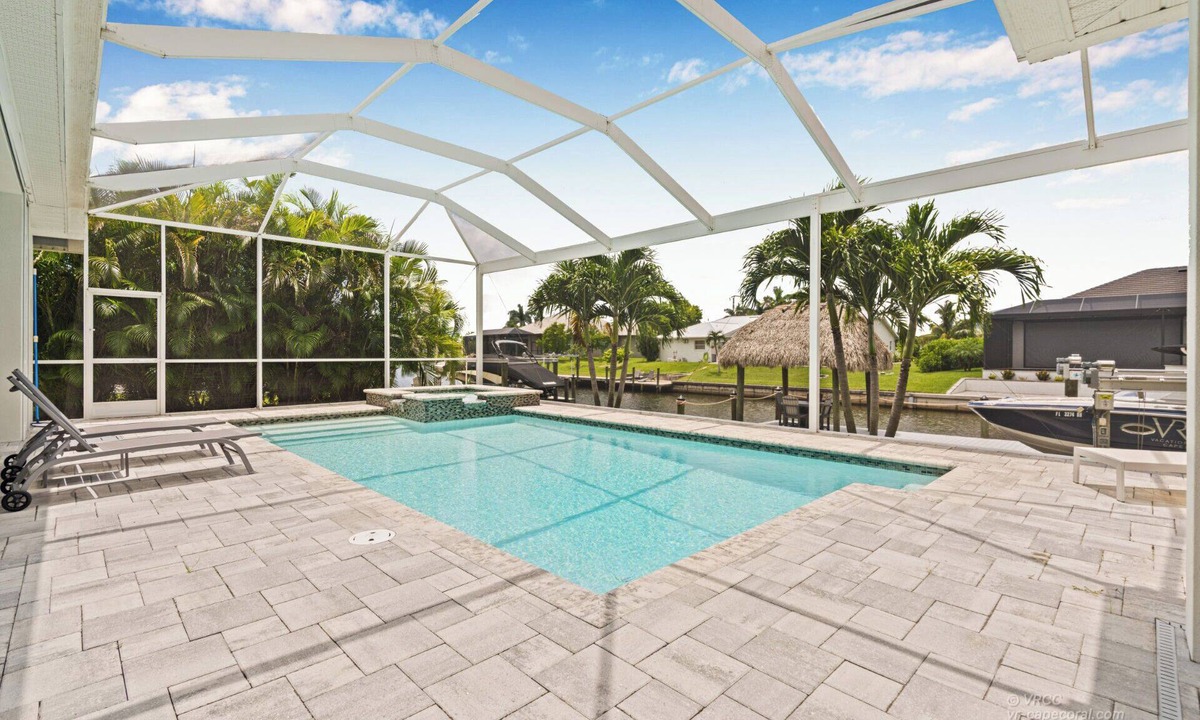 Pelican House | VRCC Villa Nouveau - 4 bedrooms, pool and spa