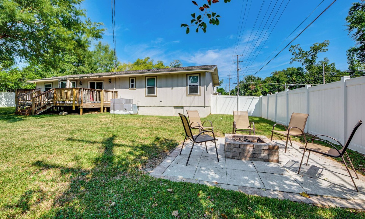 Griffin Heights House | Walk to Campus, FSU Photo Wall: Inviting Retreat!