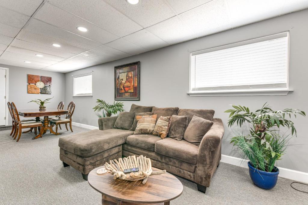 Wewahitchka House | Walk to Lake Fishing Retreat in Wewahitchka