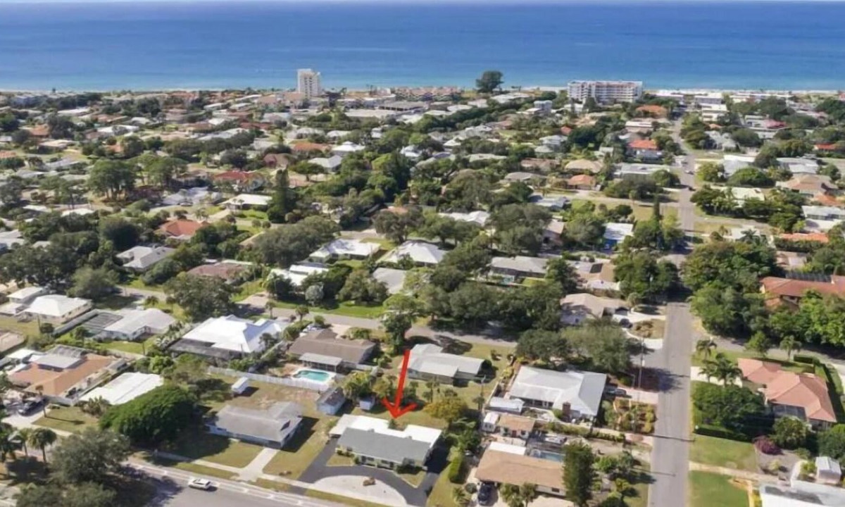 Golden Beach Condo | Walk to Private Beach Access, Golden Beach Haven