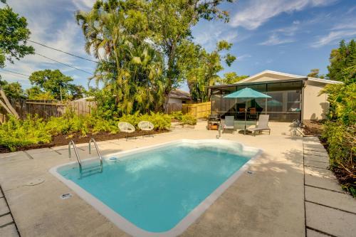 Vamo House | Walk to the Bay: Family-Friendly Oasis in Sarasota