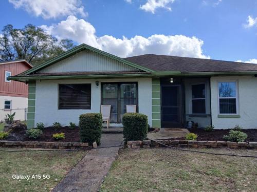 Lakeland House | Walker's Rental Property of Lakeland