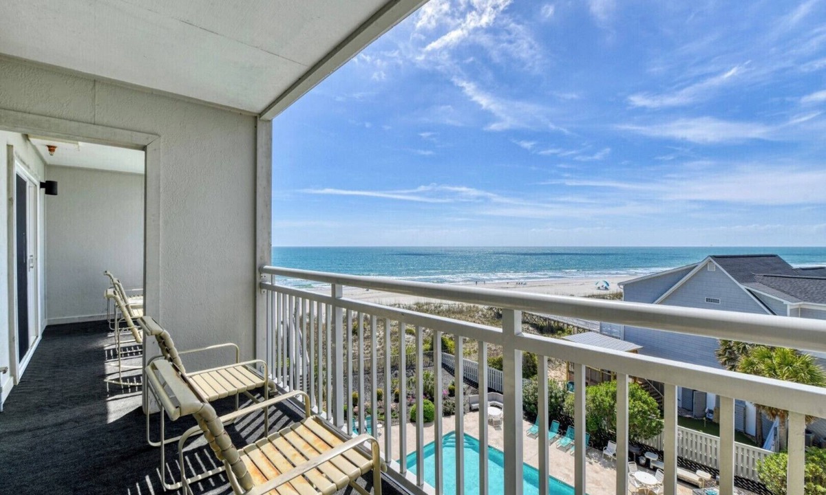 Murrells Inlet Condo | Waterforde 403 - Two-bedroom, two-bath oceanfront condo with pool