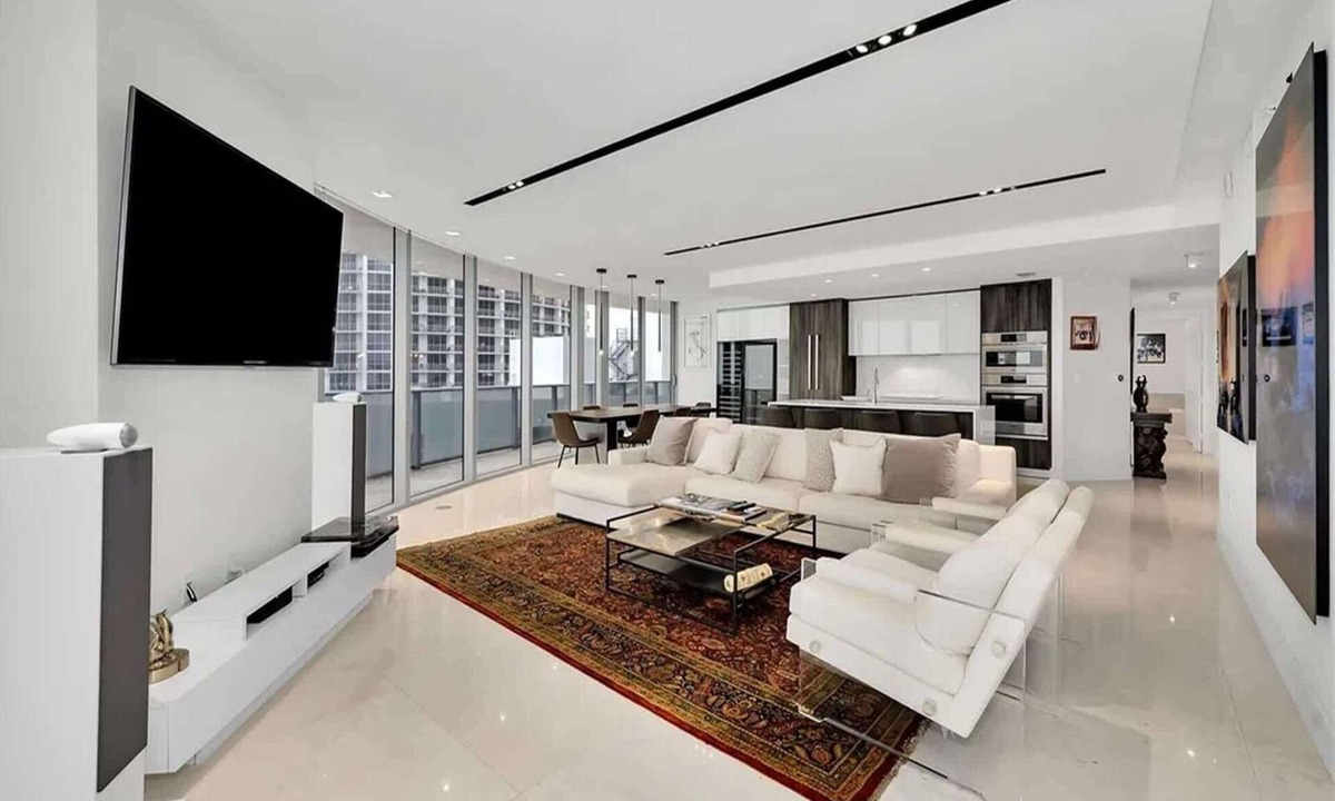 Edgewater Apartment | Waterfront Condo with Stunning Miami Bay